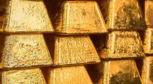 Gold Prices Drop Amid Selling Pressure, Silver Hits Rs 92,500 Per Kg